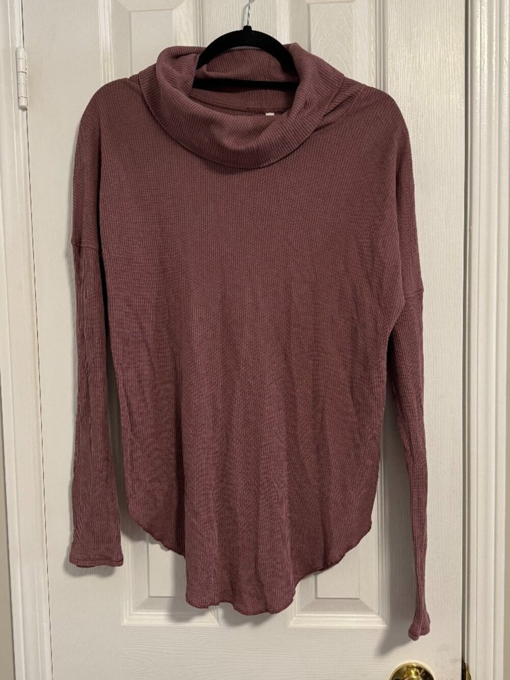 Aritzia The Group by Babaton Cowlneck Longsleeve